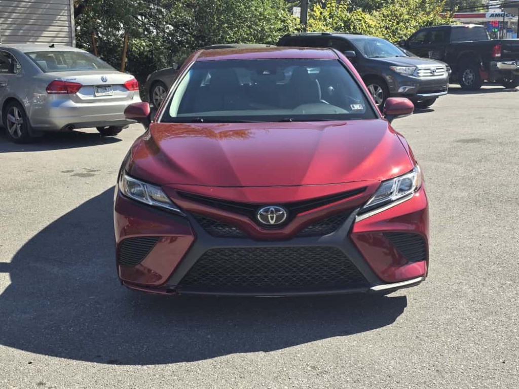 2018 Toyota Camry Image 3