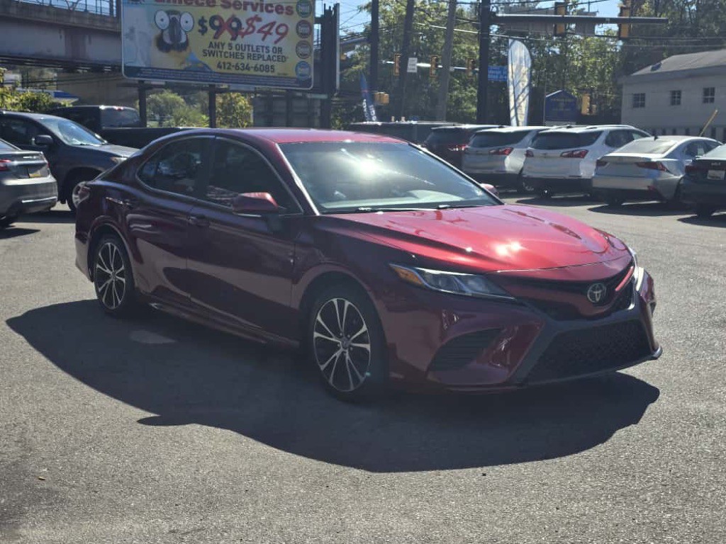 2018 Toyota Camry Image 4
