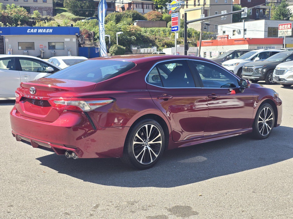 2018 Toyota Camry Image 5