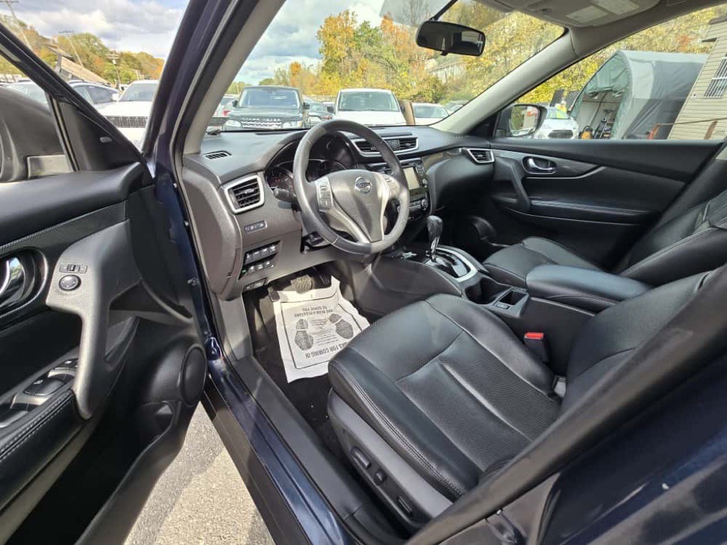2015 Nissan Rogue Image 10