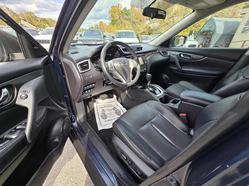 2015 Nissan Rogue Image 12