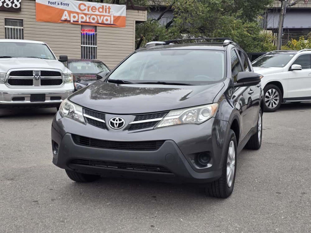2015 Toyota Rav4 Image 2