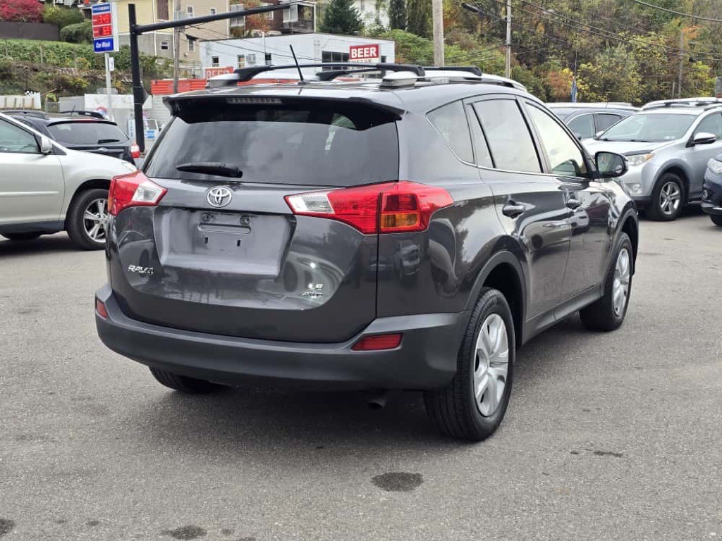2015 Toyota Rav4 Image 5
