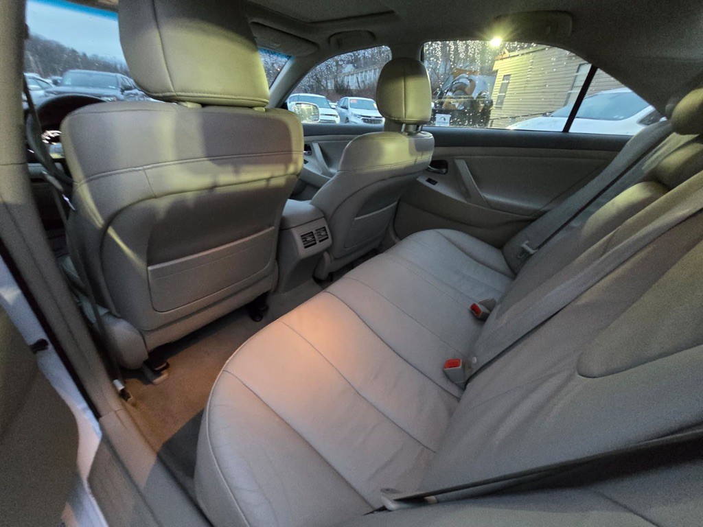 2009 Toyota Camry Image 9