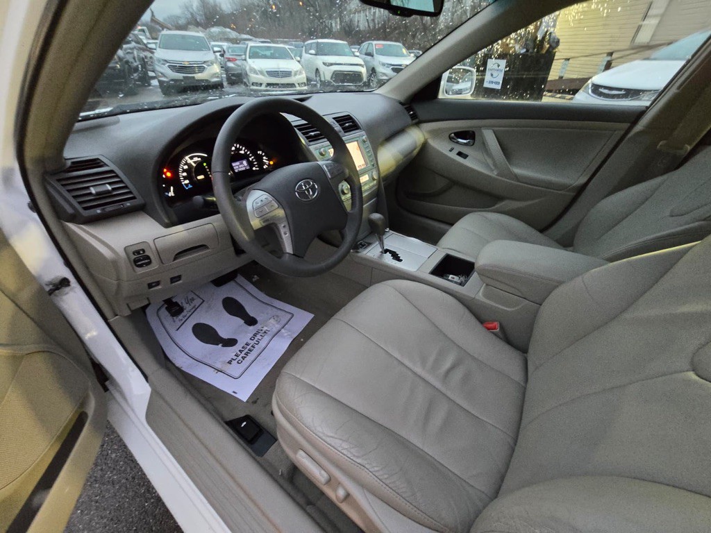 2009 Toyota Camry Image 10