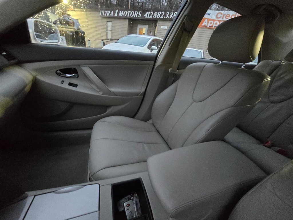 2009 Toyota Camry Image 11