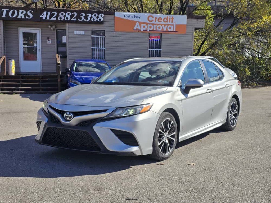 2018 Toyota Camry Image 4