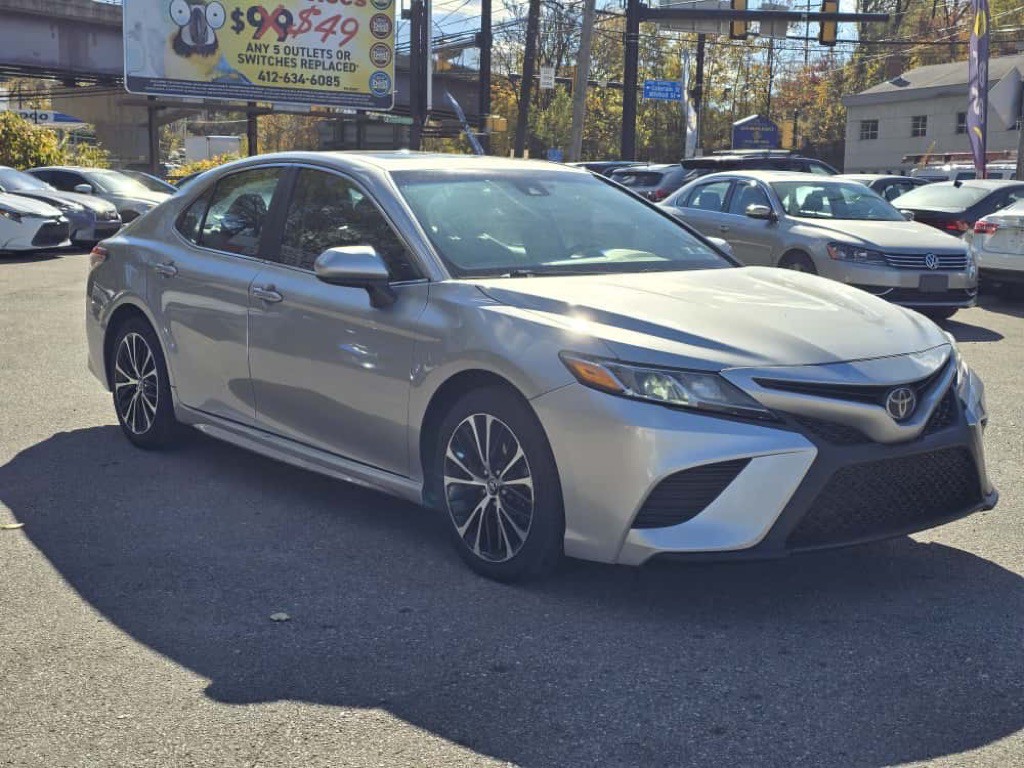 2018 Toyota Camry Image 7