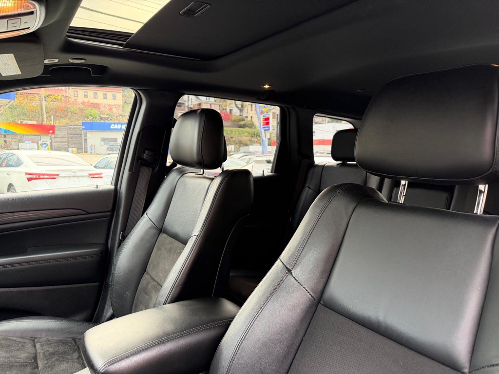 2020 Jeep Grand Cherokee Image 7