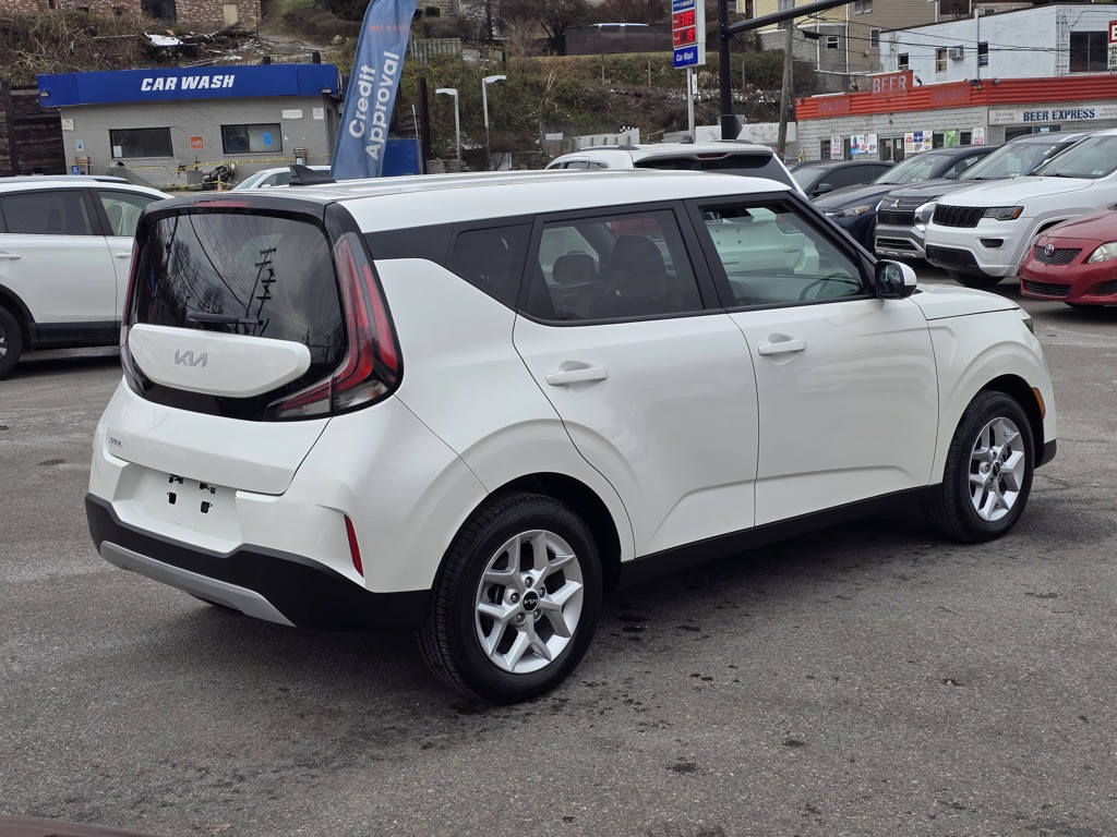 2024 Kia Soul Image 5