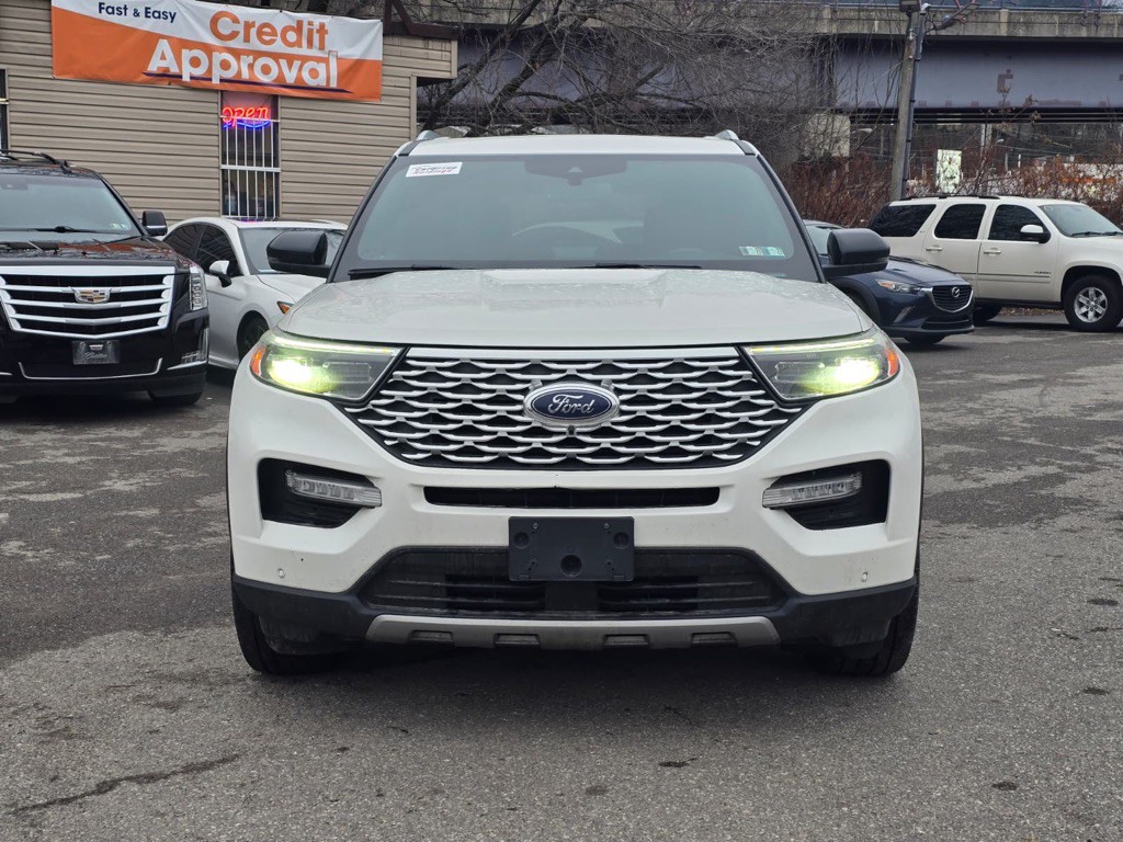 2020 Ford Explorer Image 2