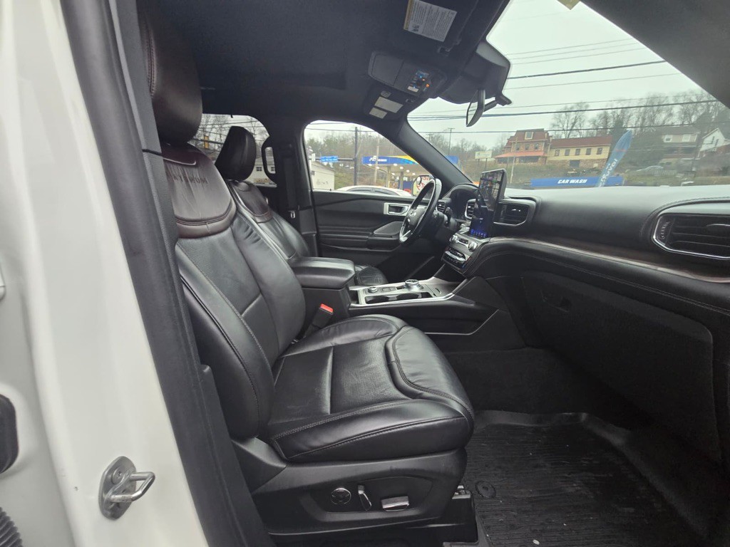 2020 Ford Explorer Image 12