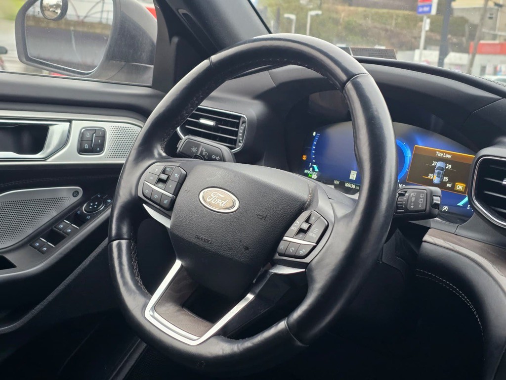 2020 Ford Explorer Image 13