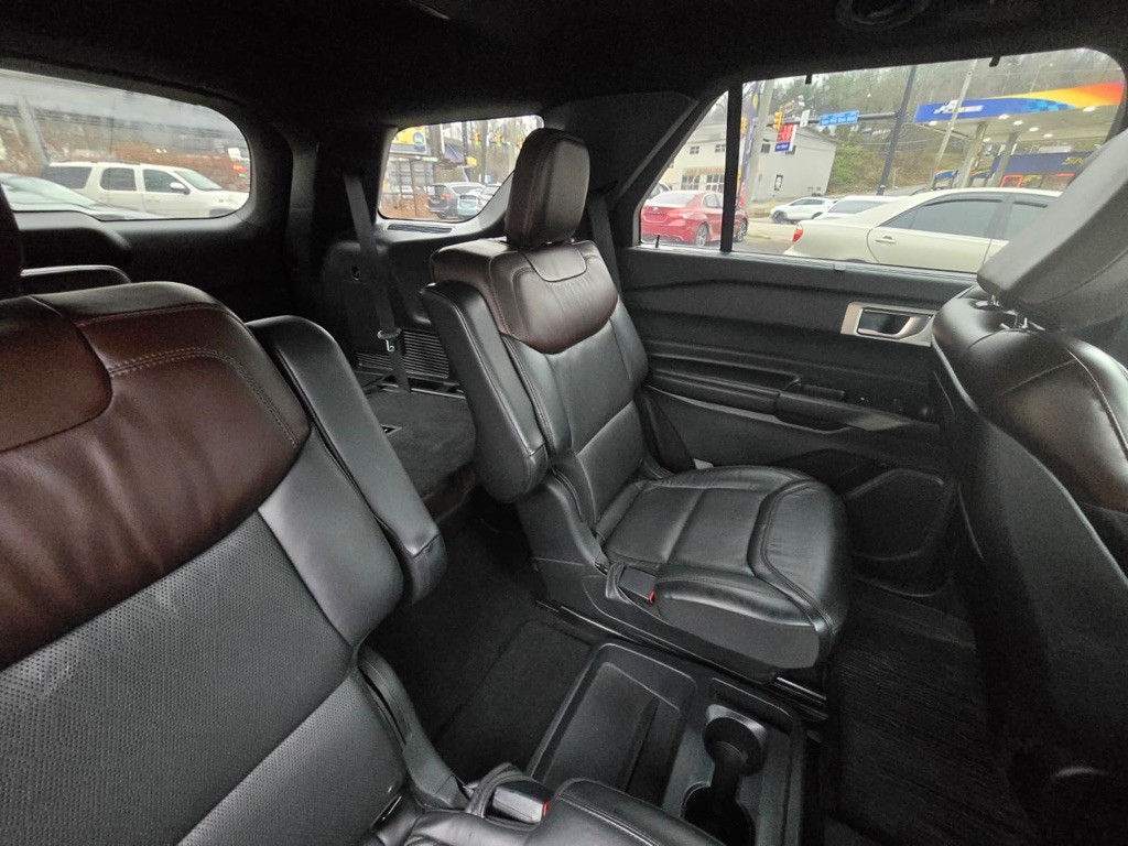 2020 Ford Explorer Image 18