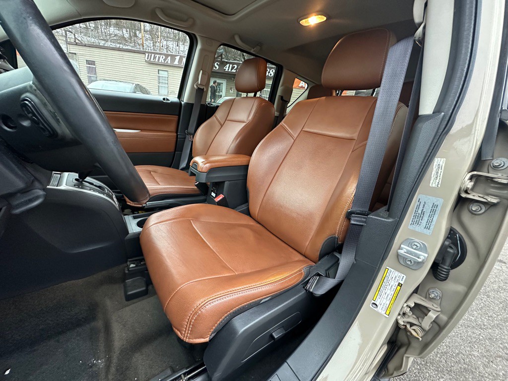 2016 Jeep Compass Image 8