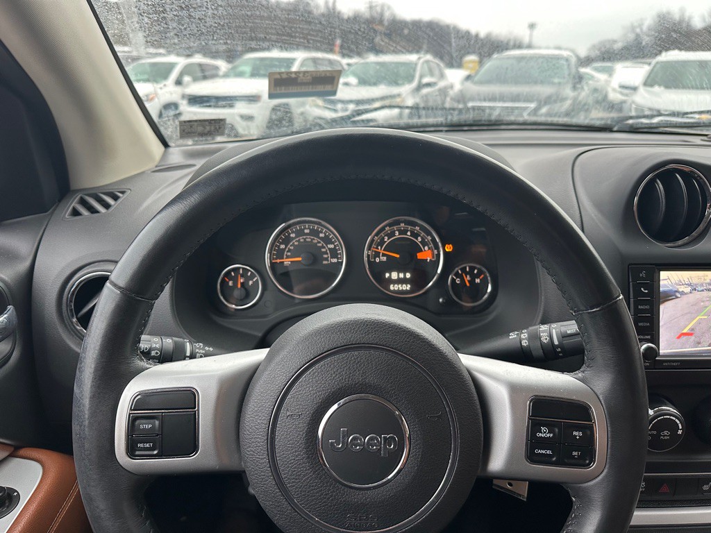 2016 Jeep Compass Image 11