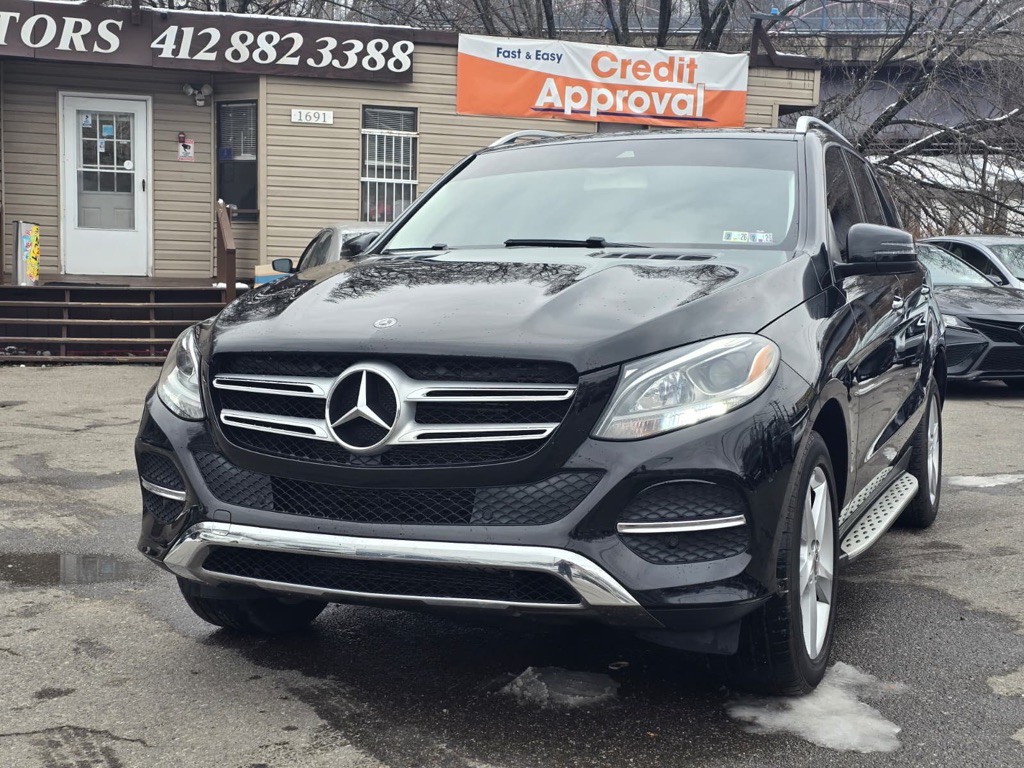 2017 Mercedes-Benz GLE-Class Image 3