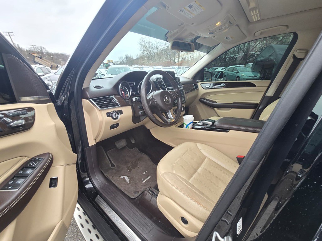 2017 Mercedes-Benz GLE-Class Image 11