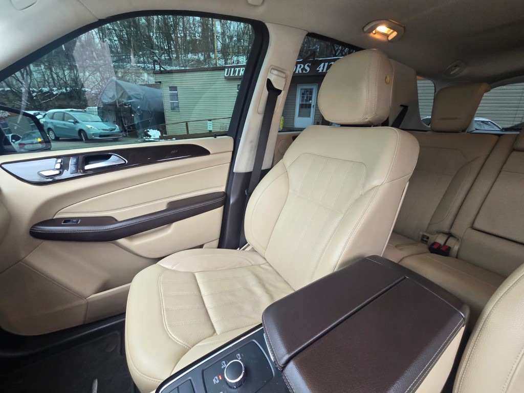 2017 Mercedes-Benz GLE-Class Image 12