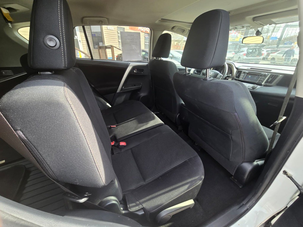 2014 Toyota Rav4 Image 8