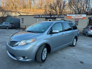 Image for 2014 Toyota Sienna XLE ID: 7137976