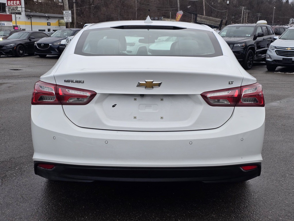 2023 Chevrolet Malibu Image 3
