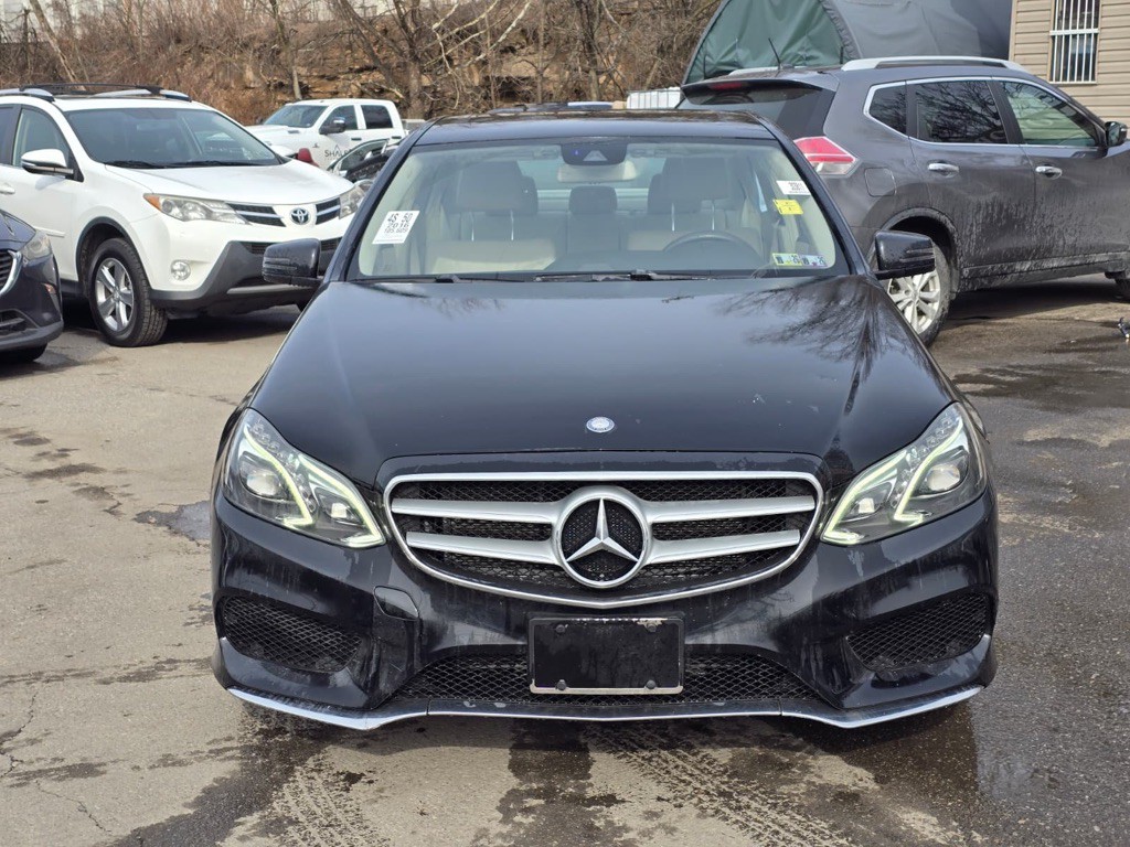 2016 Mercedes-Benz E-Class Image 3