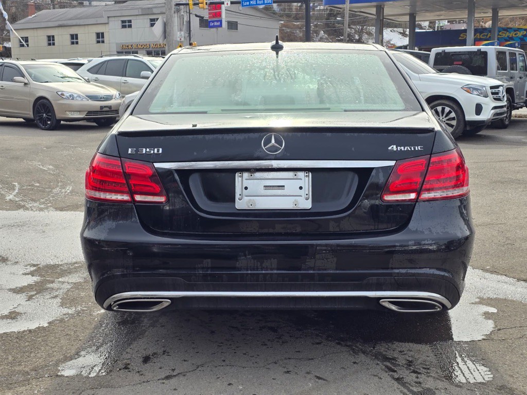 2016 Mercedes-Benz E-Class Image 6