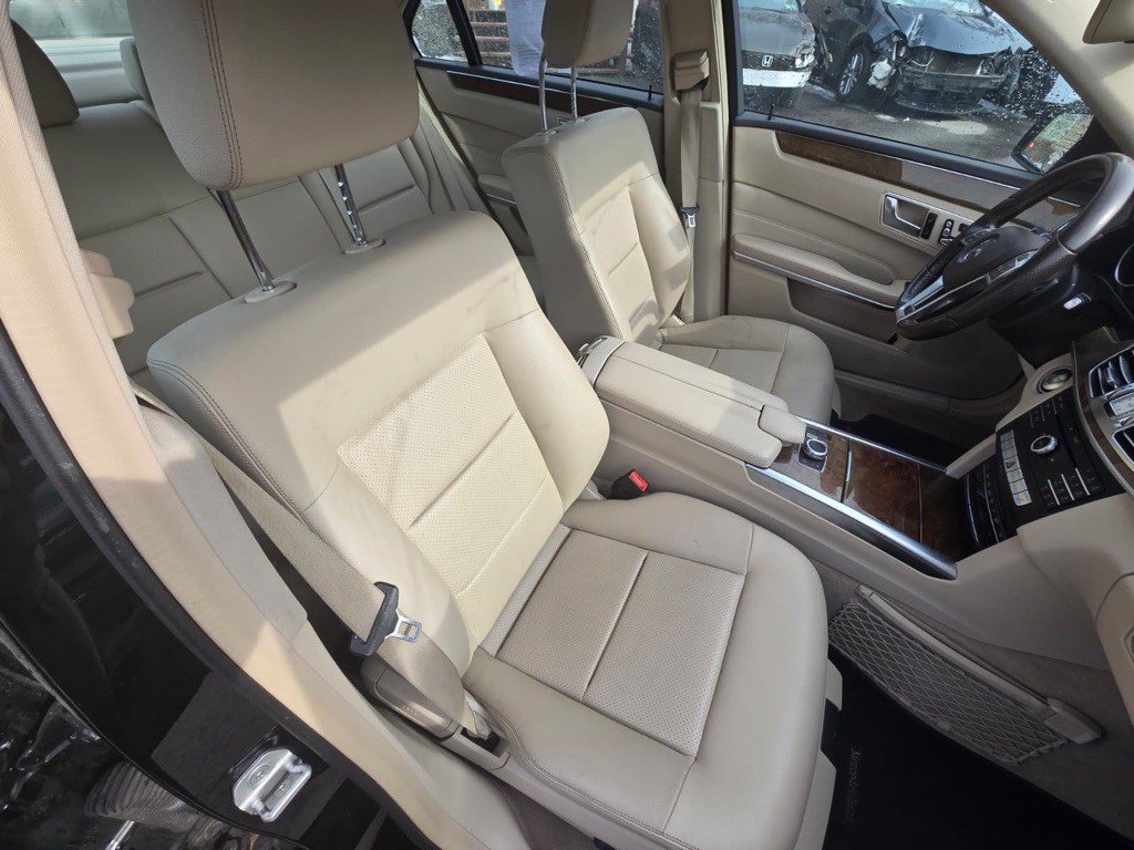 2016 Mercedes-Benz E-Class Image 12