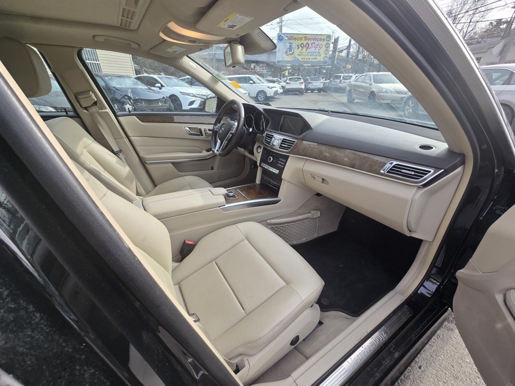 2016 Mercedes-Benz E-Class Image 15