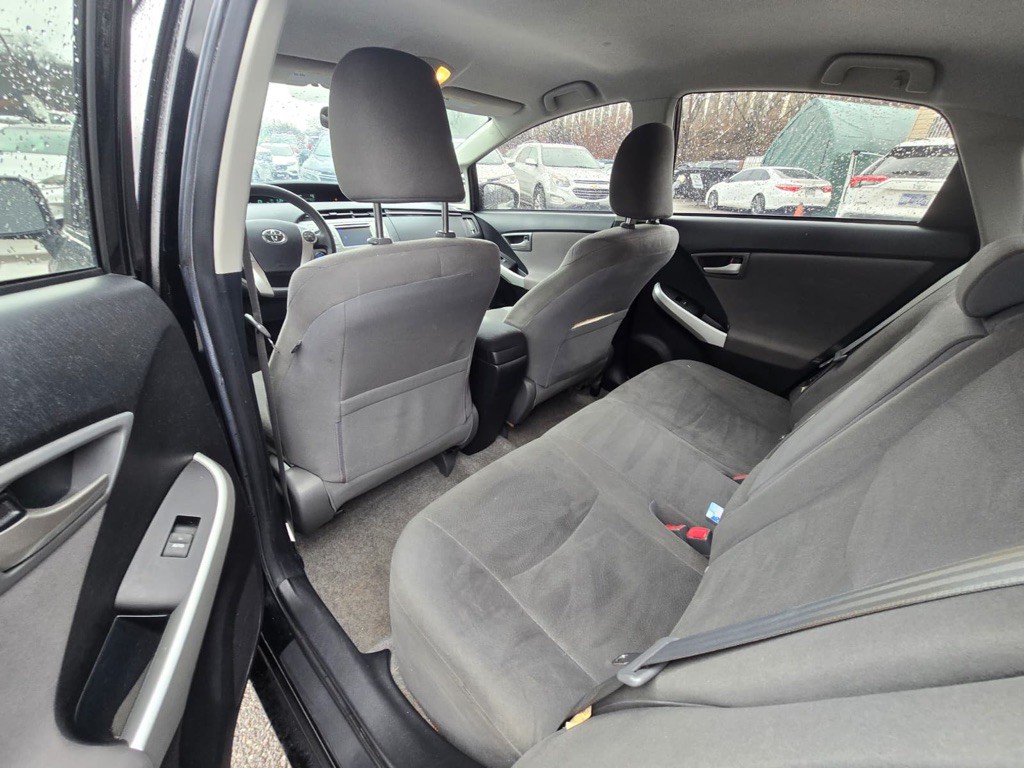 2012 Toyota Prius Image 9