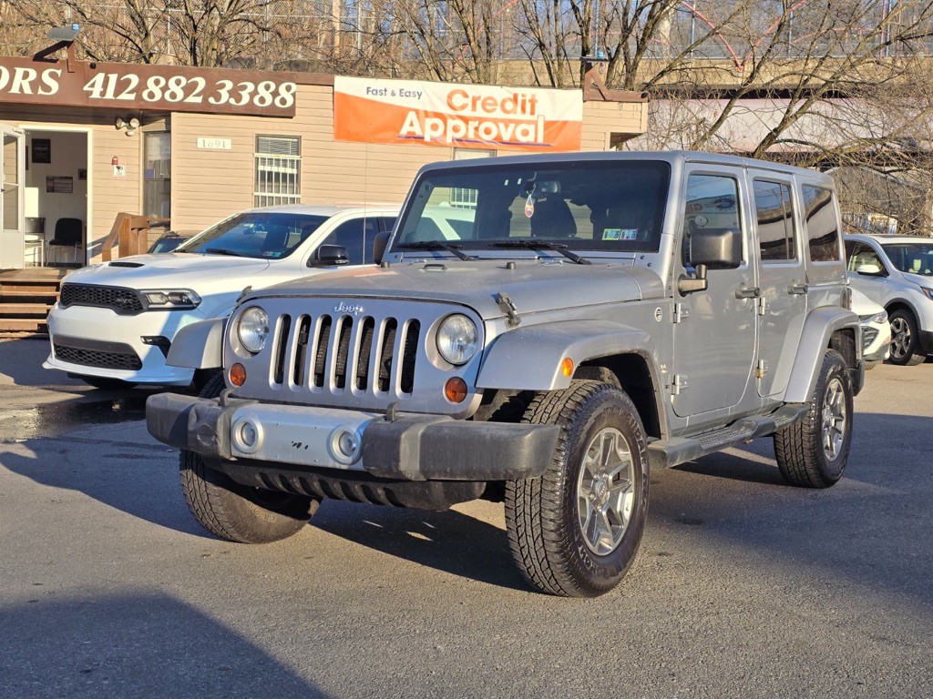 2013 Jeep Wrangler Unlimited Image 1