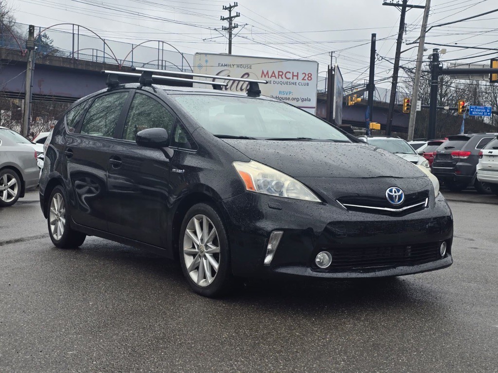 2013 Toyota Prius Image 3