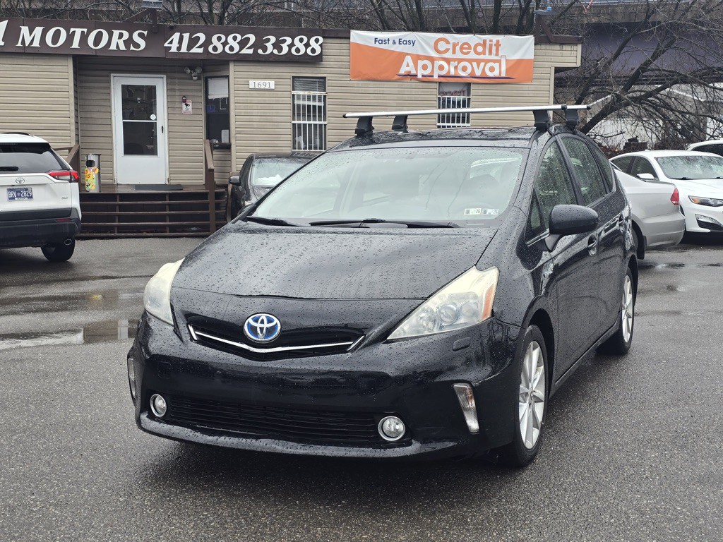 2013 Toyota Prius Image 7