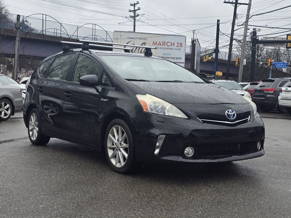 2013 Toyota Prius Image 8