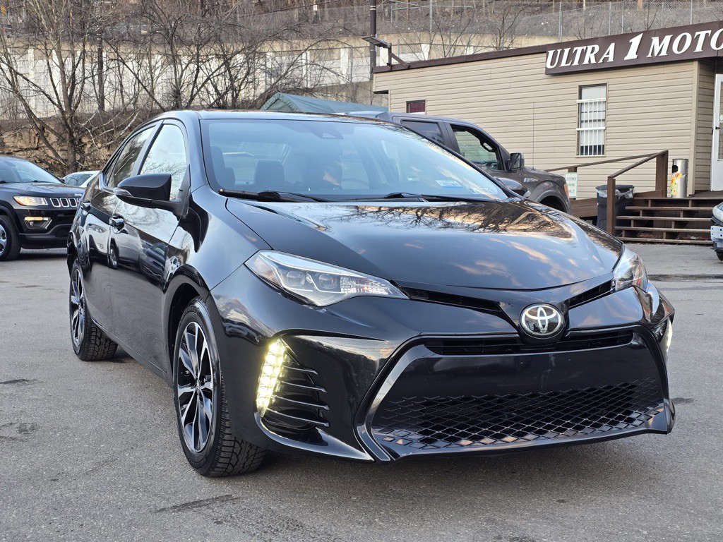 2018 Toyota Corolla Image 2