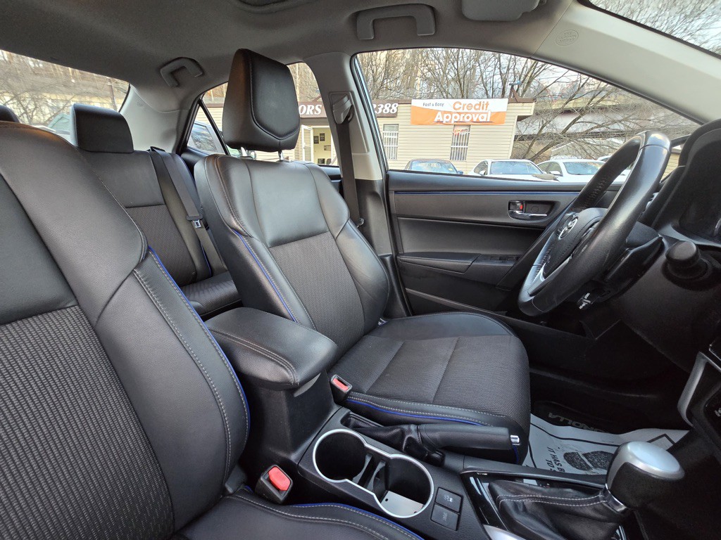 2018 Toyota Corolla Image 8