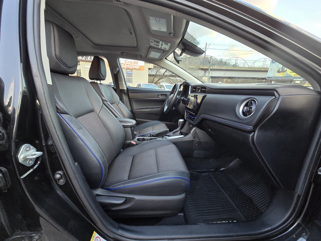 2018 Toyota Corolla Image 10