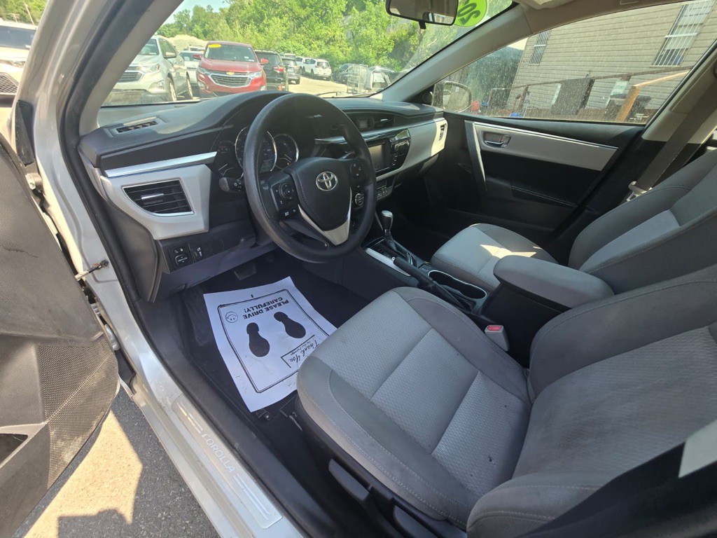 2015 Toyota Corolla Image 7