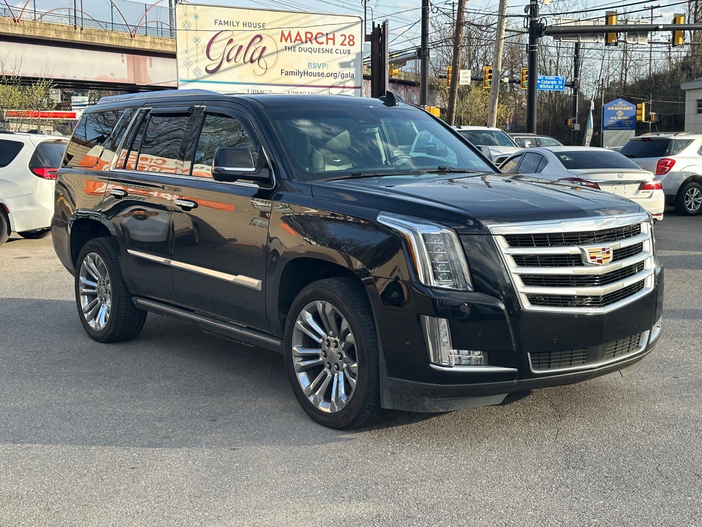 2018 Cadillac Escalade Image 3