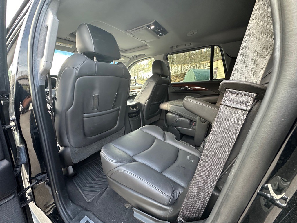 2018 Cadillac Escalade Image 12
