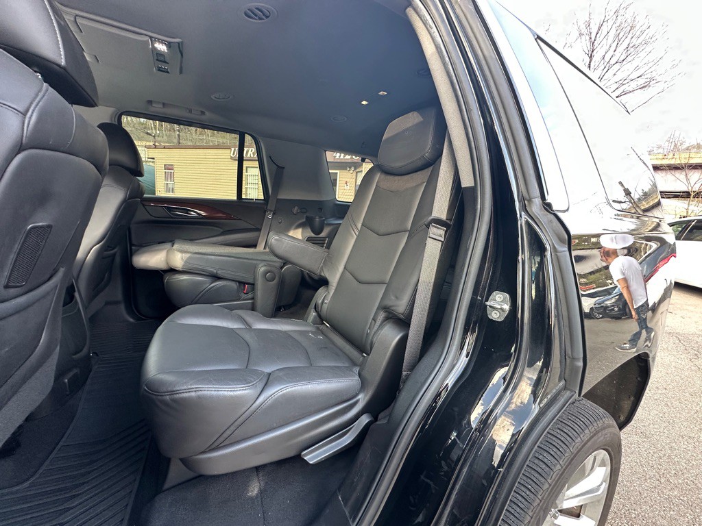 2018 Cadillac Escalade Image 13