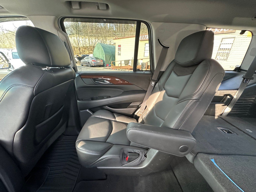 2018 Cadillac Escalade Image 15