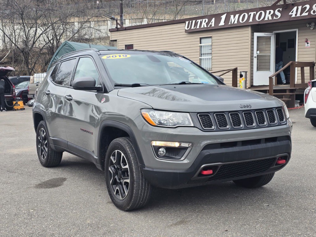2019 Jeep Compass Image 1