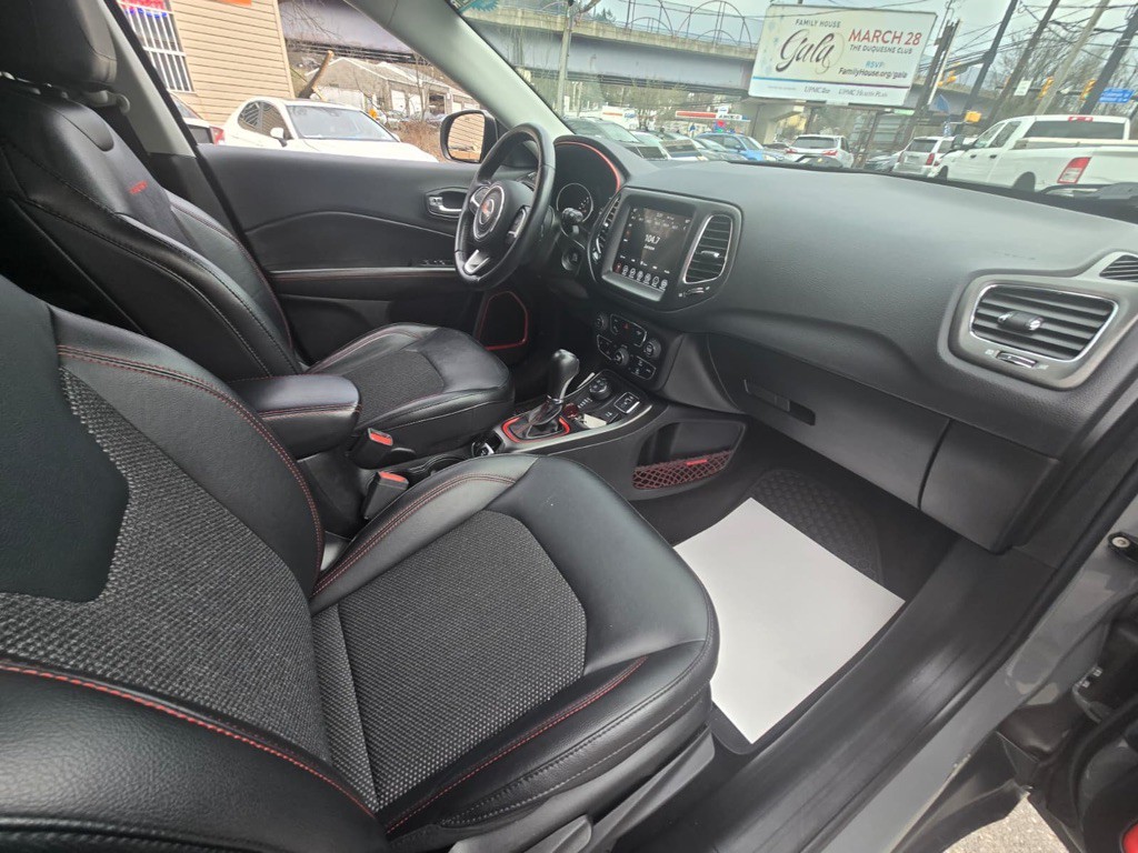 2019 Jeep Compass Image 9