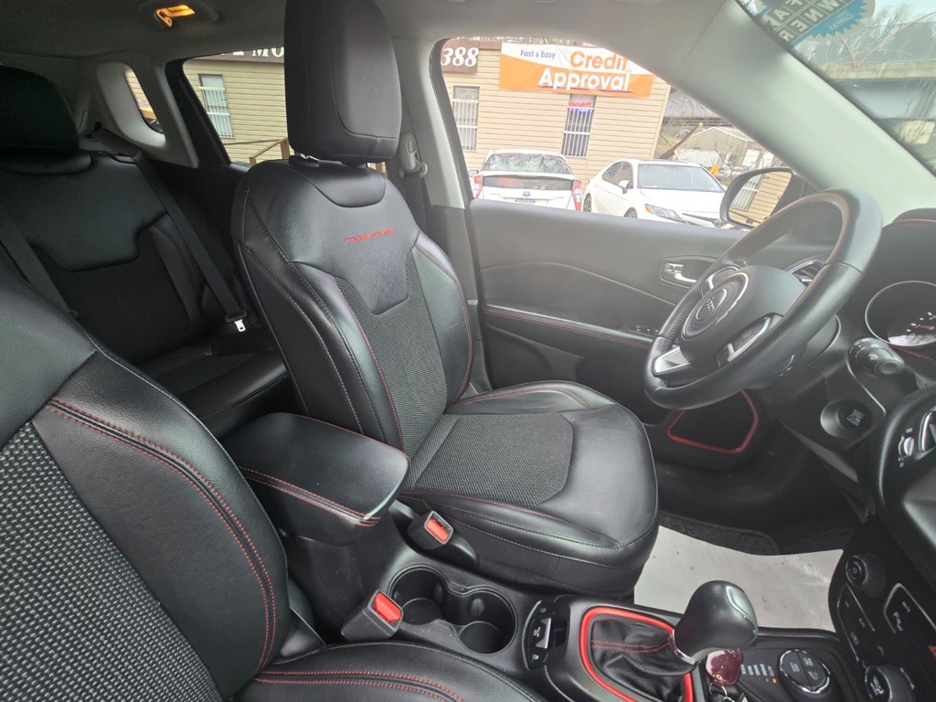 2019 Jeep Compass Image 12