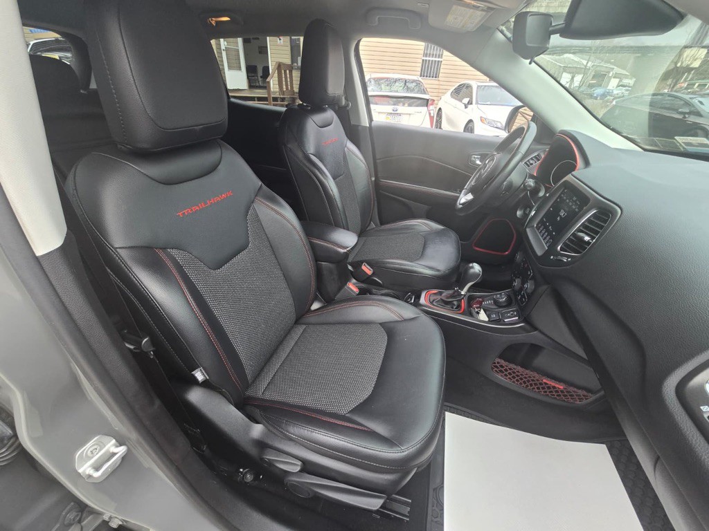 2019 Jeep Compass Image 13