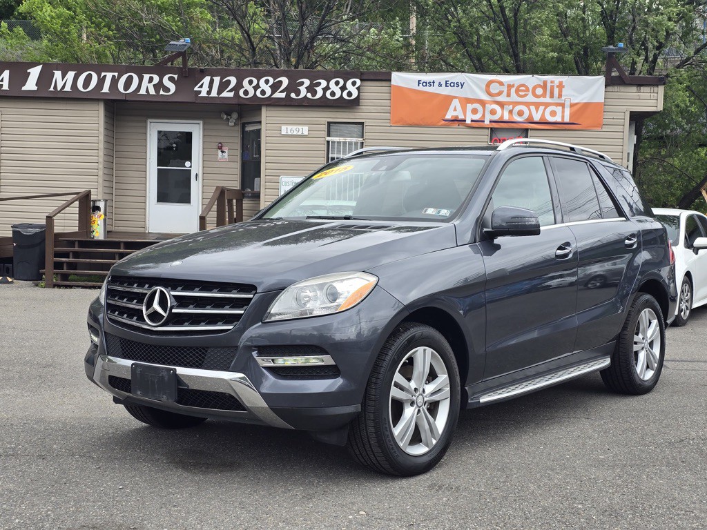 2015 Mercedes-Benz M-Class Image 1