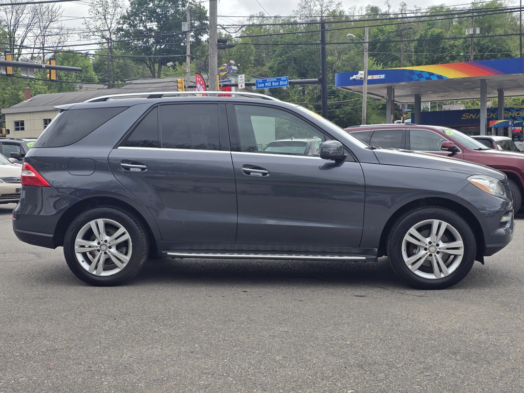 2015 Mercedes-Benz M-Class Image 6