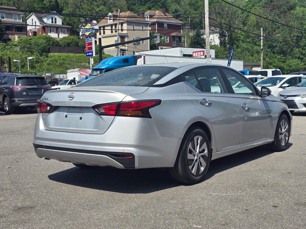 2023 Nissan Altima Image 6